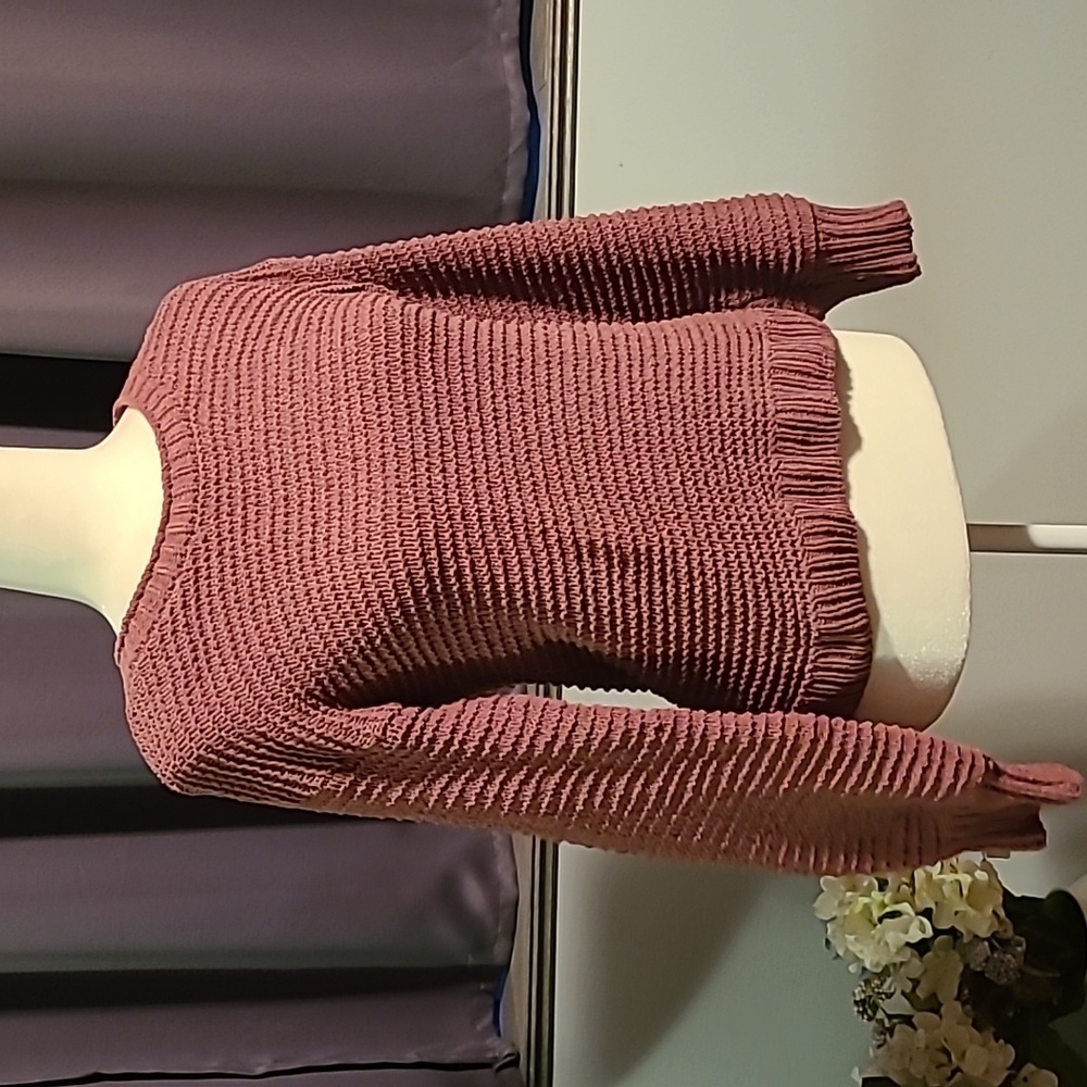 Abercrombie & Fitch Cable Knit Sweater  XS